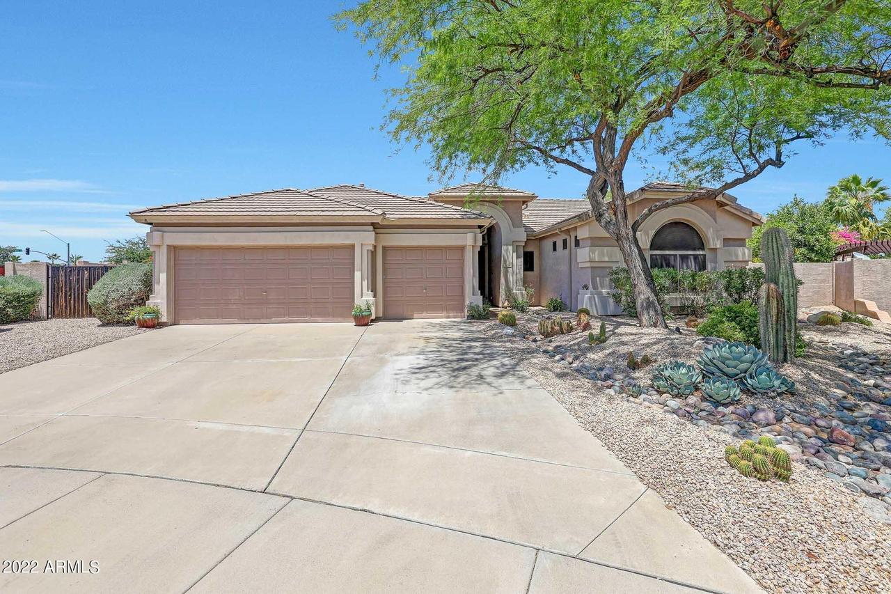 21719 N 70th Dr., Glendale, AZ 85308