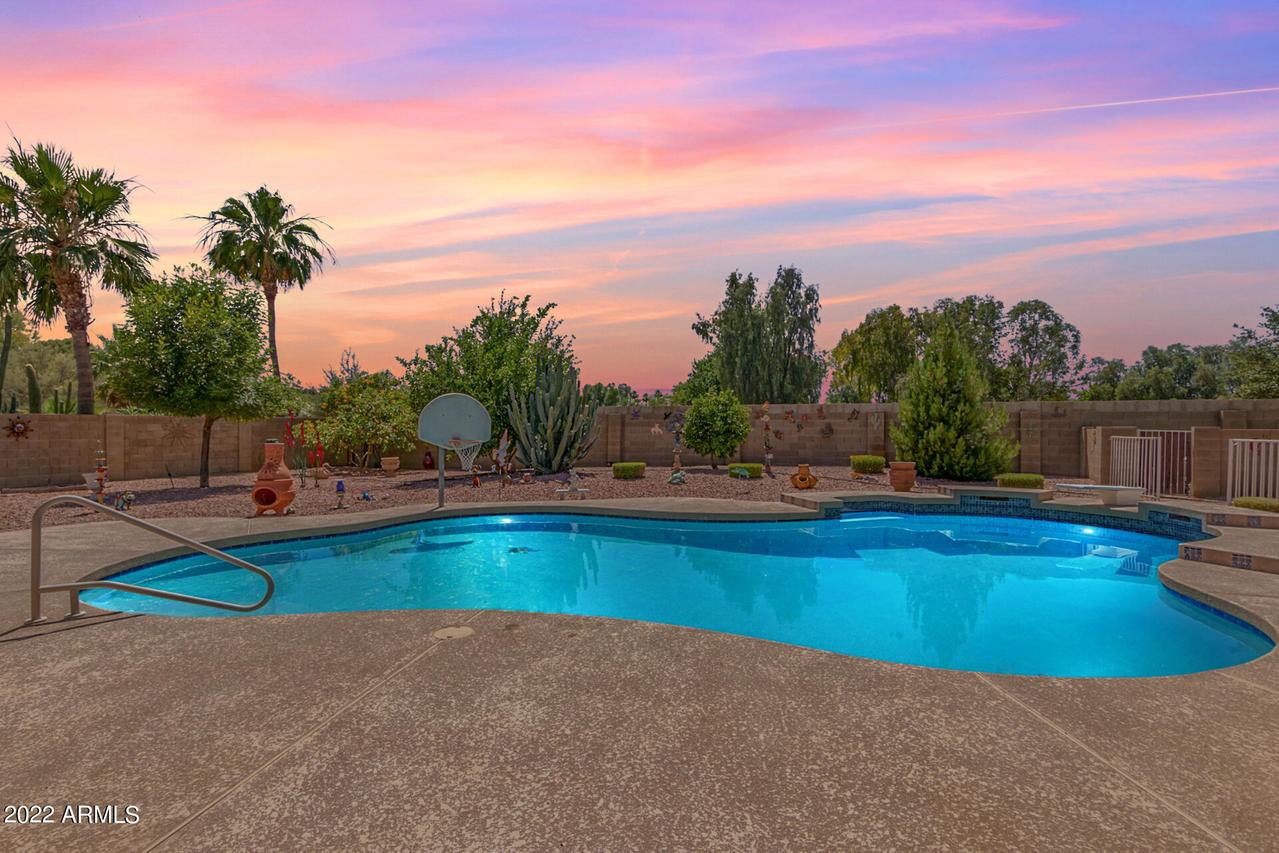 14320 N 66th Dr., Glendale, AZ 85306