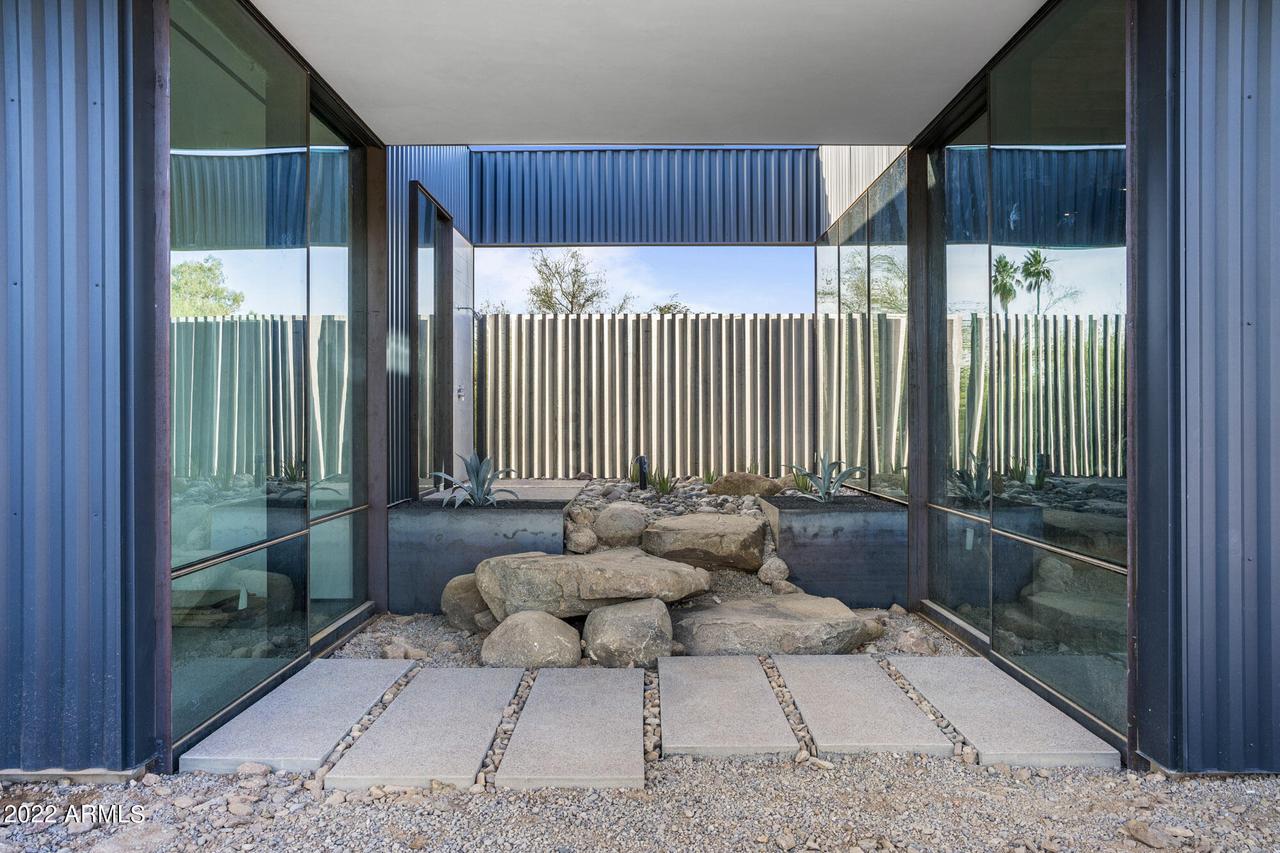 4050 E Beryl Ln., Phoenix, AZ 85028