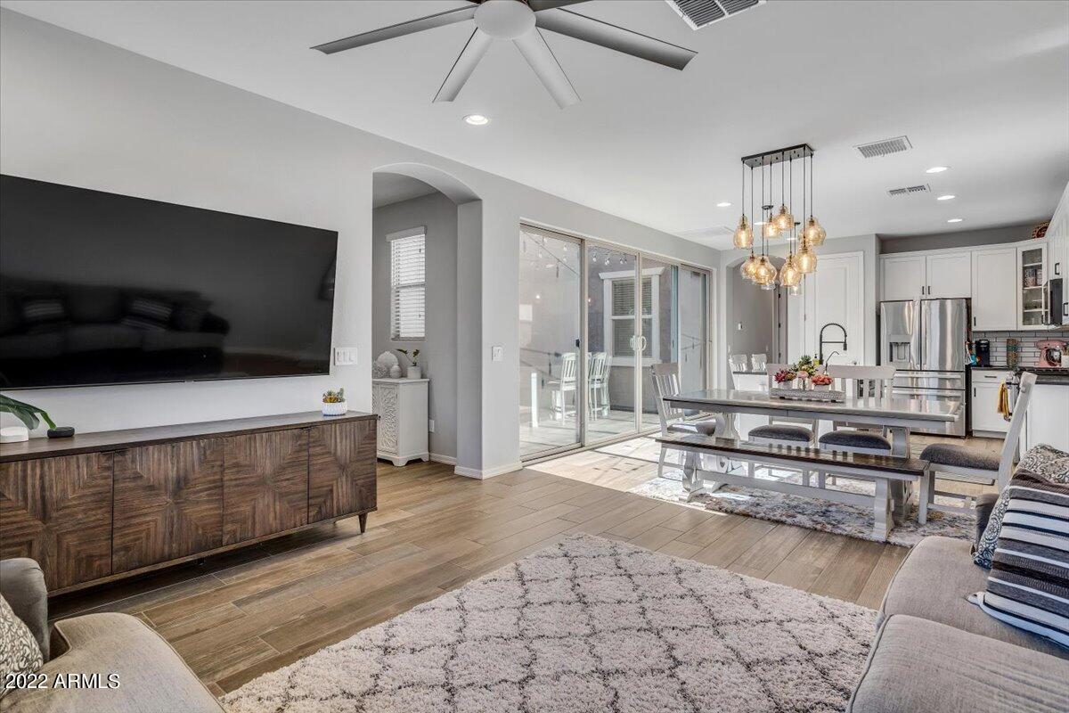 4327 E Dennisport Ave., Gilbert, AZ 85295