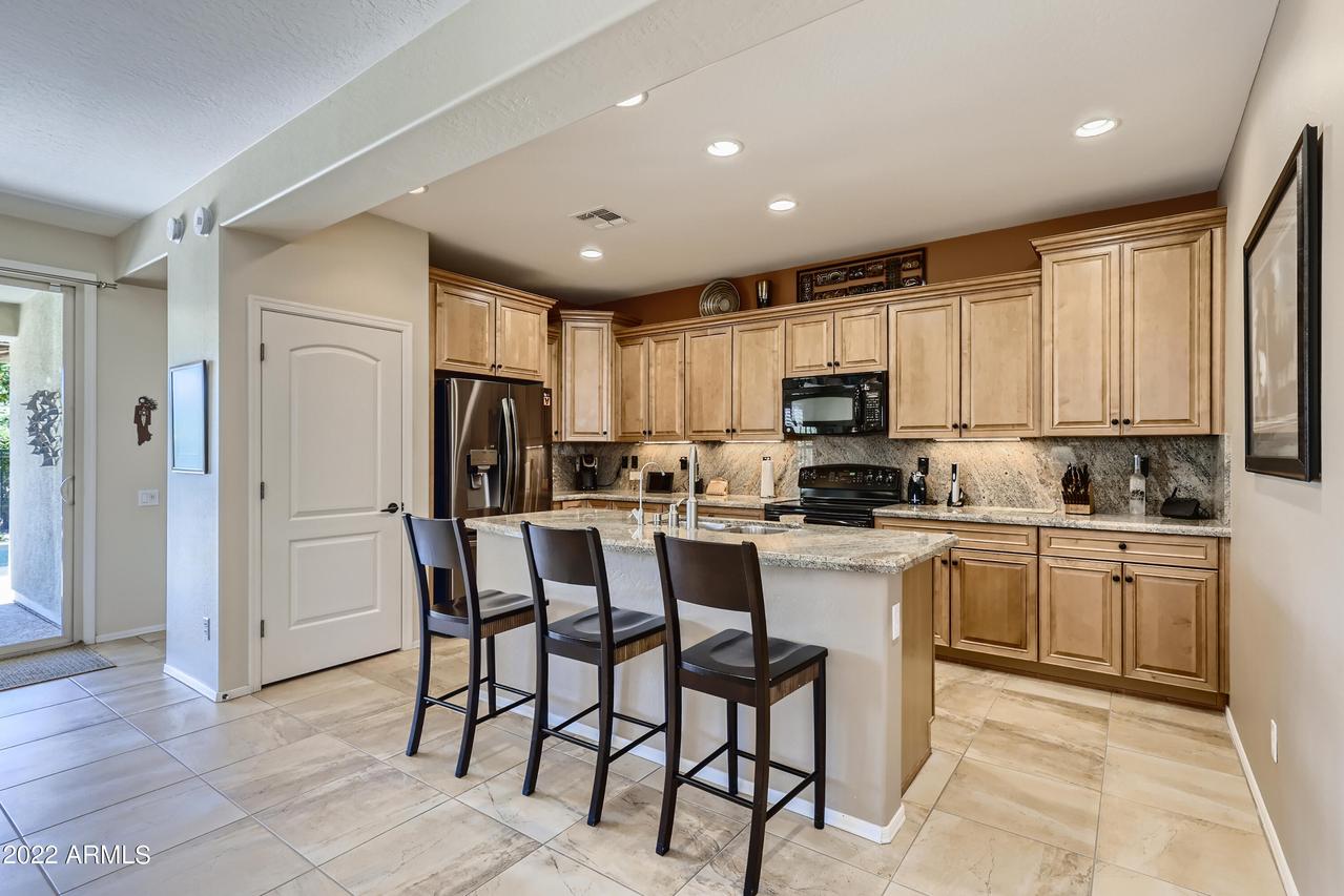 22516 N Padaro Dr., Sun City West, AZ 85375