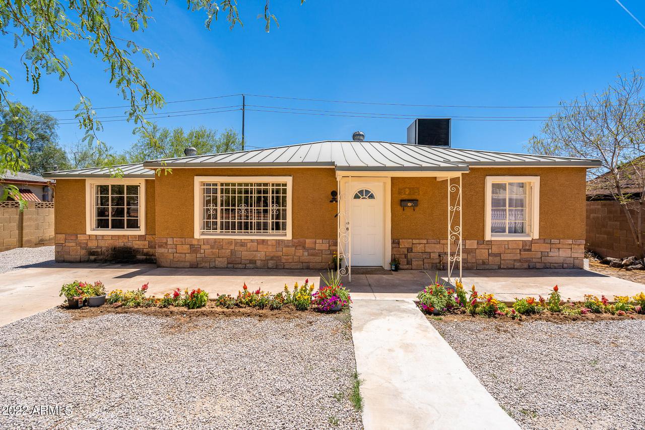 3015 W Roosevelt St., Phoenix, AZ 85009