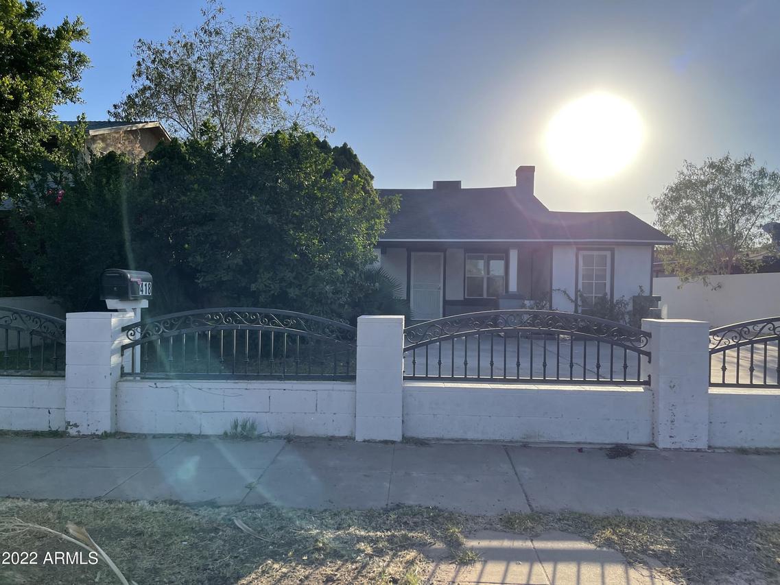 418 N 17th Ave., Phoenix, AZ 85007