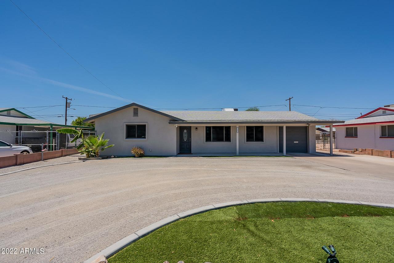 12808 N 111th Ave., Youngtown, AZ 85363