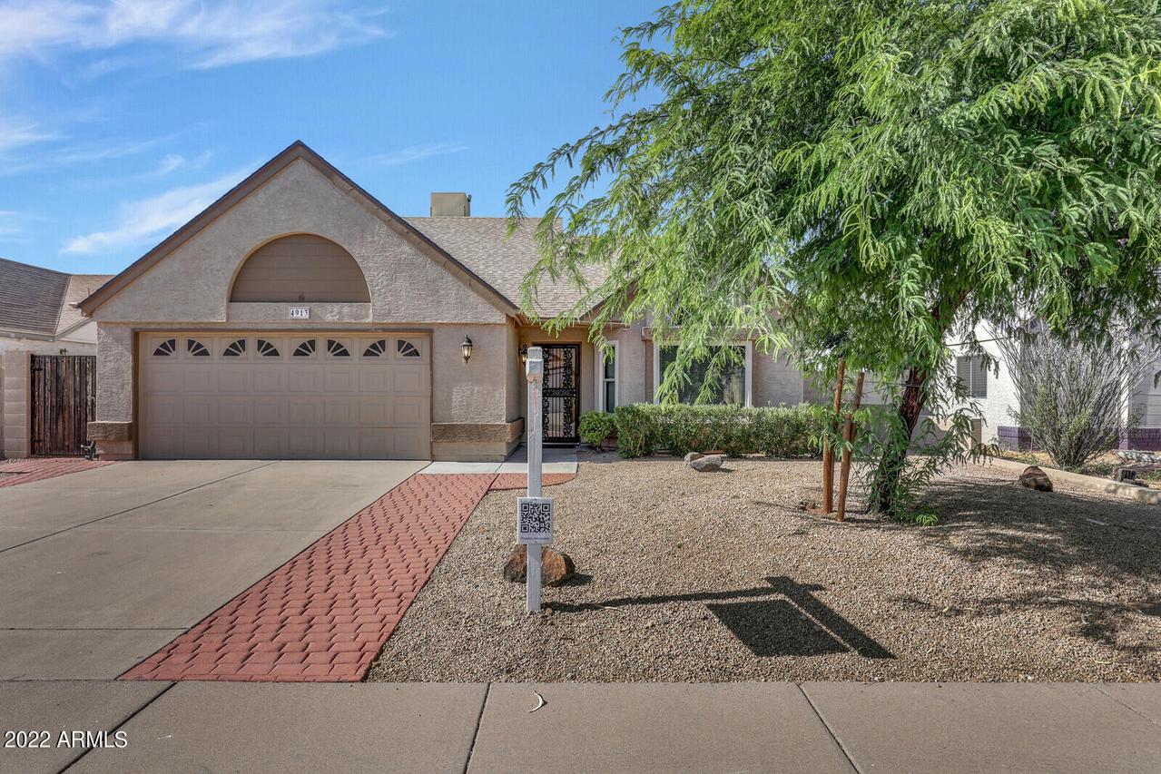 4913 W Julie Dr., Glendale, AZ 85308