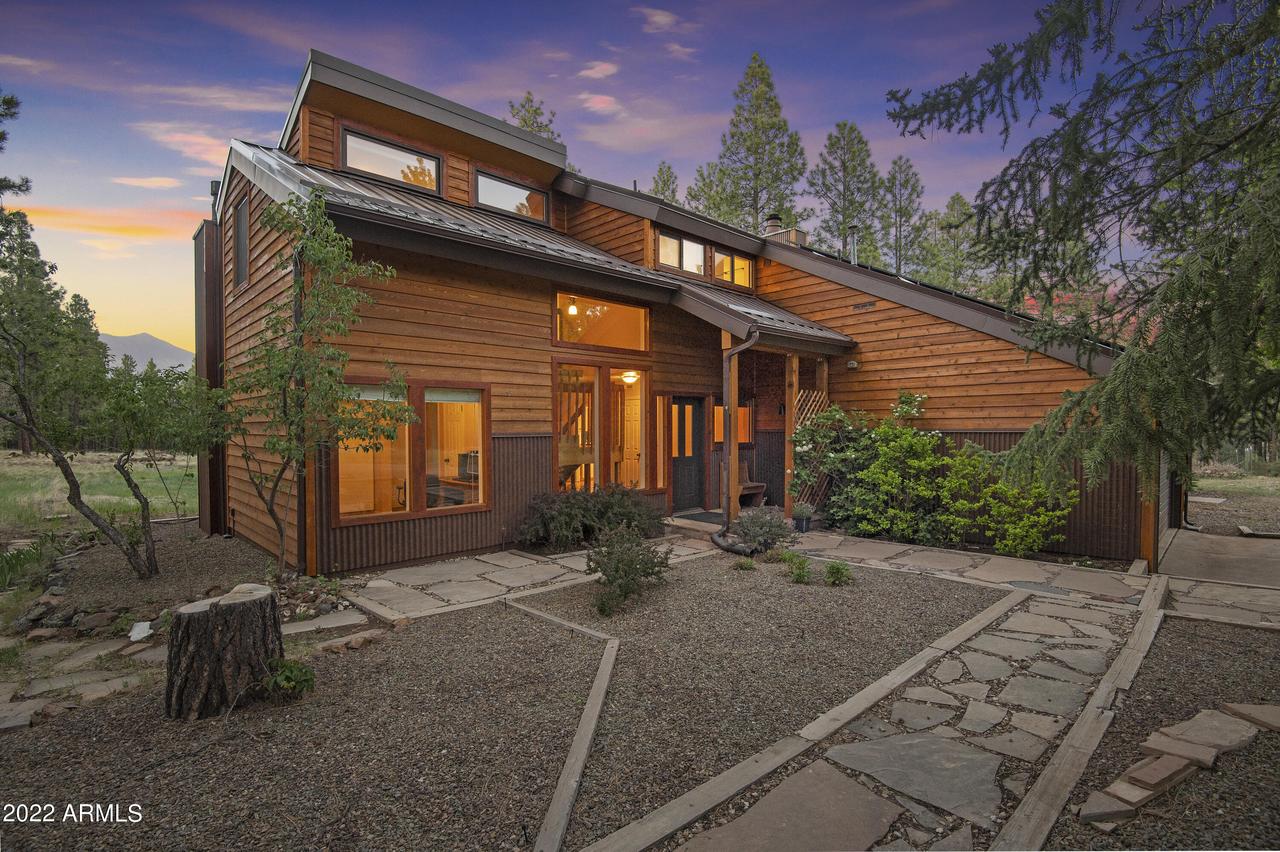 1750 N Vista Dr., Flagstaff, AZ 86001