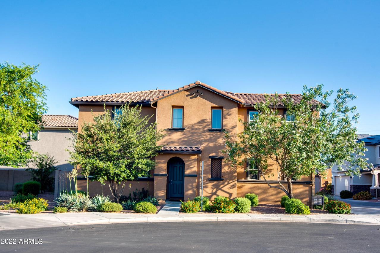 6909 E Posada Cir., Mesa, AZ 85212