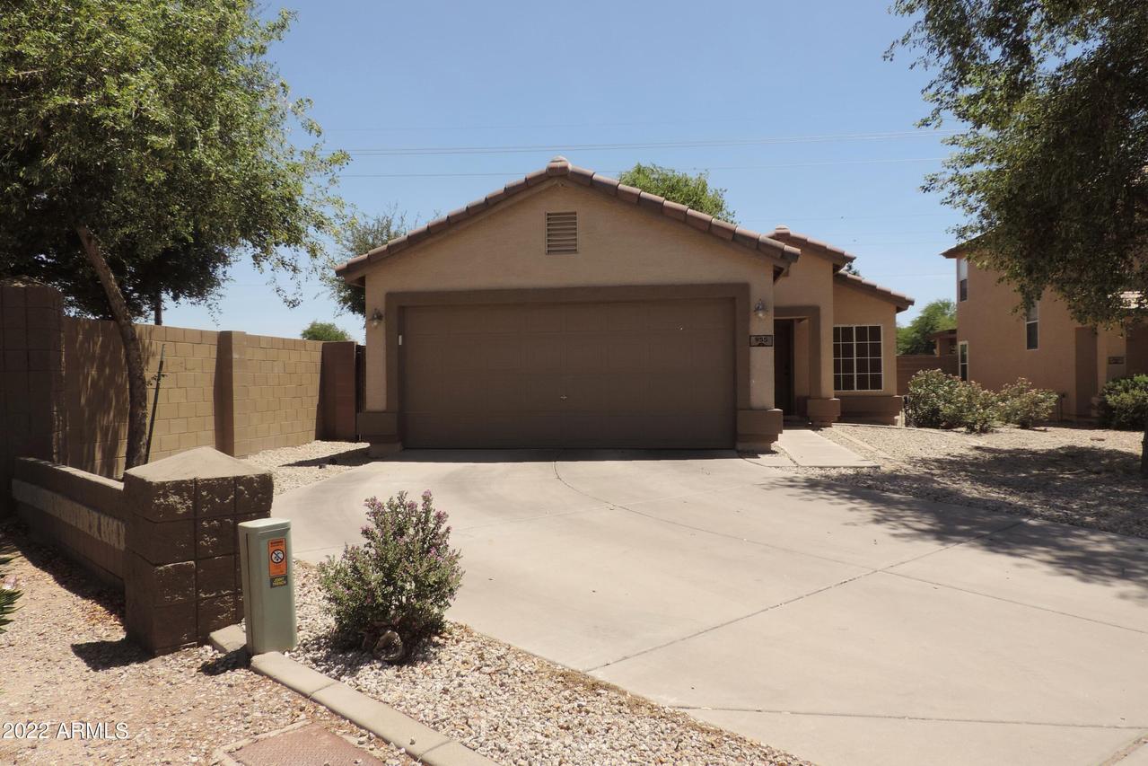 955 E Mayfield Cir., San Tan Valley, AZ 85143