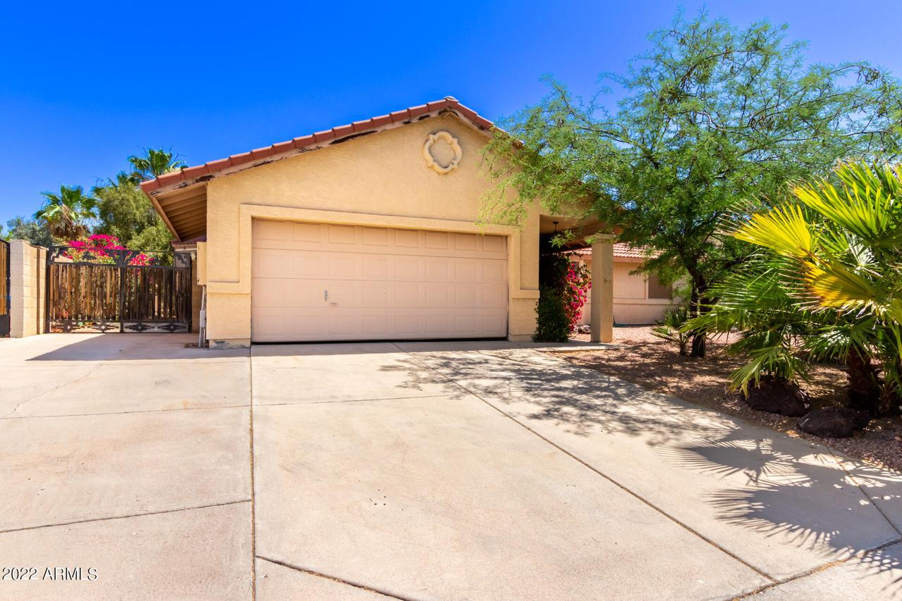 5614 E Enrose St., Mesa, AZ 85205
