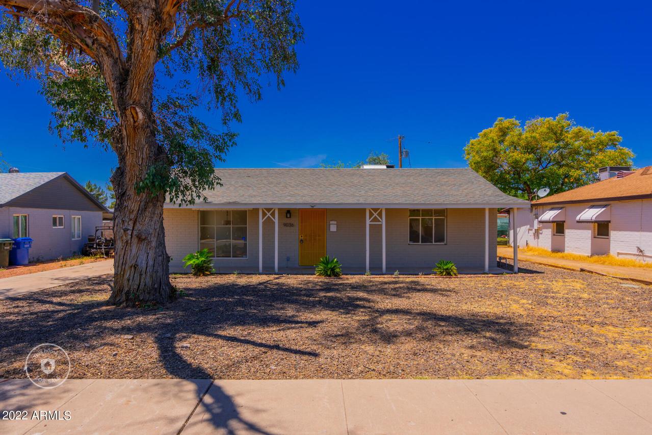 9036 N 2nd Dr., Phoenix, AZ 85021