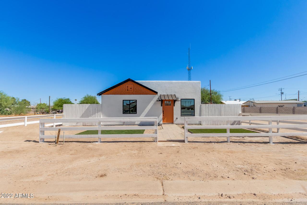 102 W 6th St., Eloy, AZ 85231