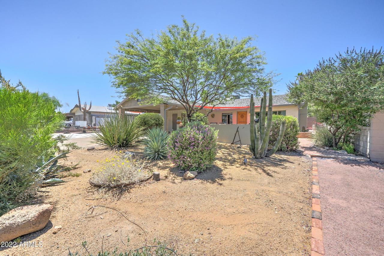 15038 N 22nd St., Phoenix, AZ 85022