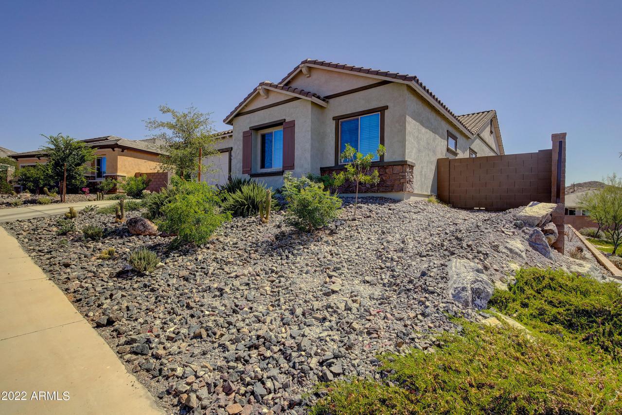 16462 W Valencia Dr., Goodyear, AZ 85338