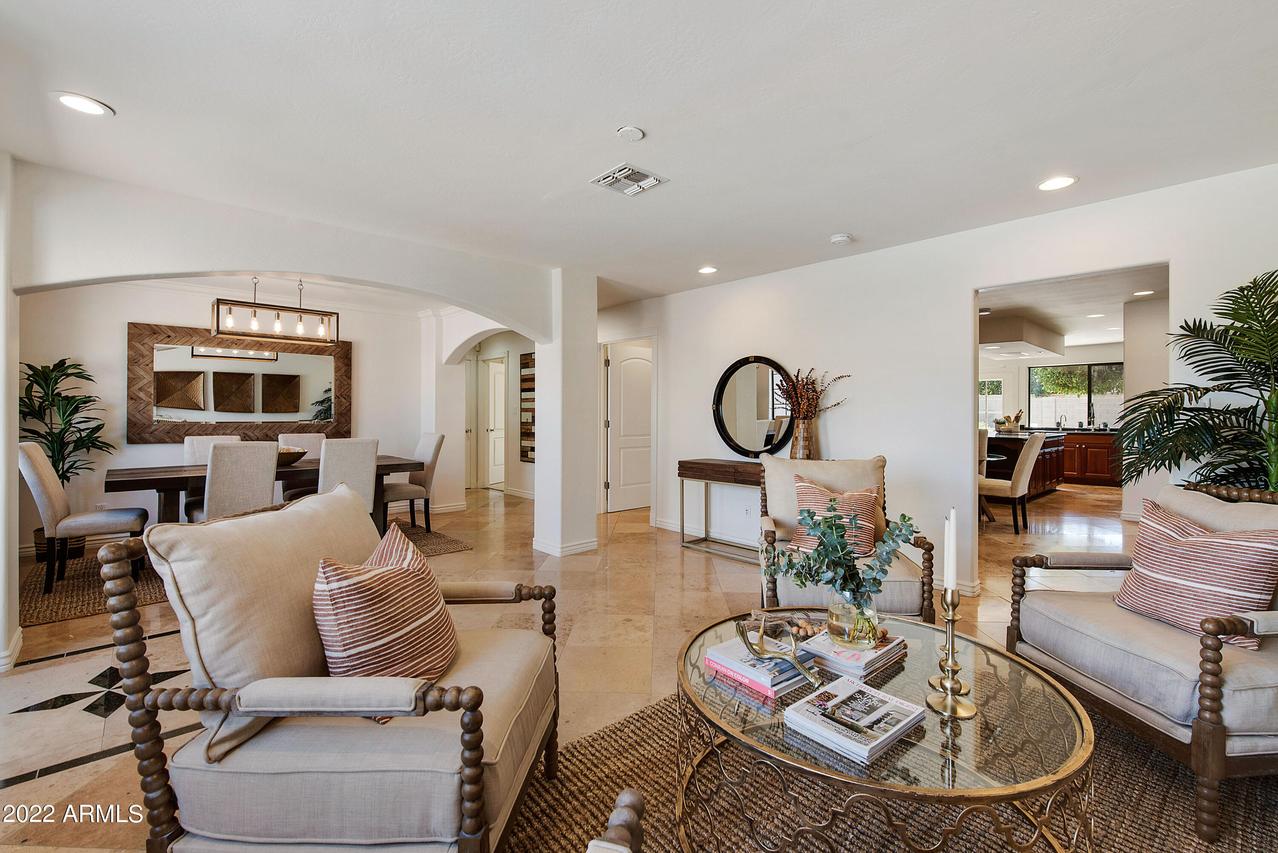 11430 N 40th St., Phoenix, AZ 85028