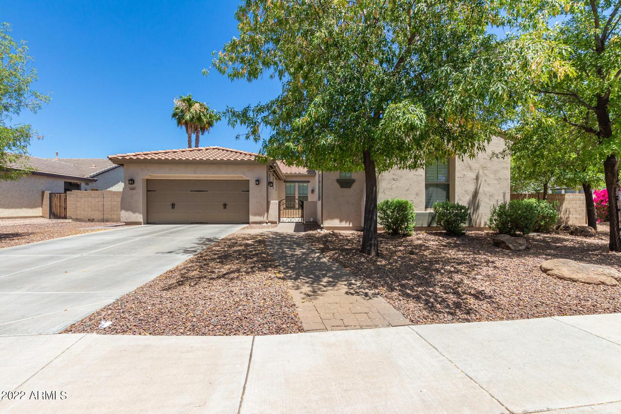 4457 S Kolb St., Gilbert, AZ 85297
