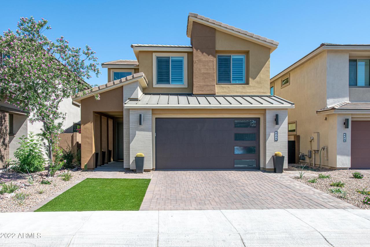 3223 E Bryce Ln., Phoenix, AZ 85050