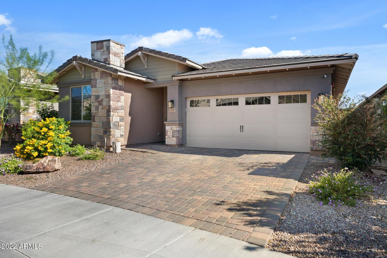 12745 W Caraveo Pl., Peoria, AZ 85383