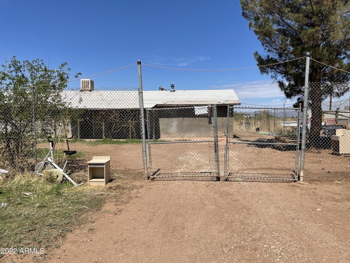 2860 N Blue Flax Pl., Douglas, AZ 85607