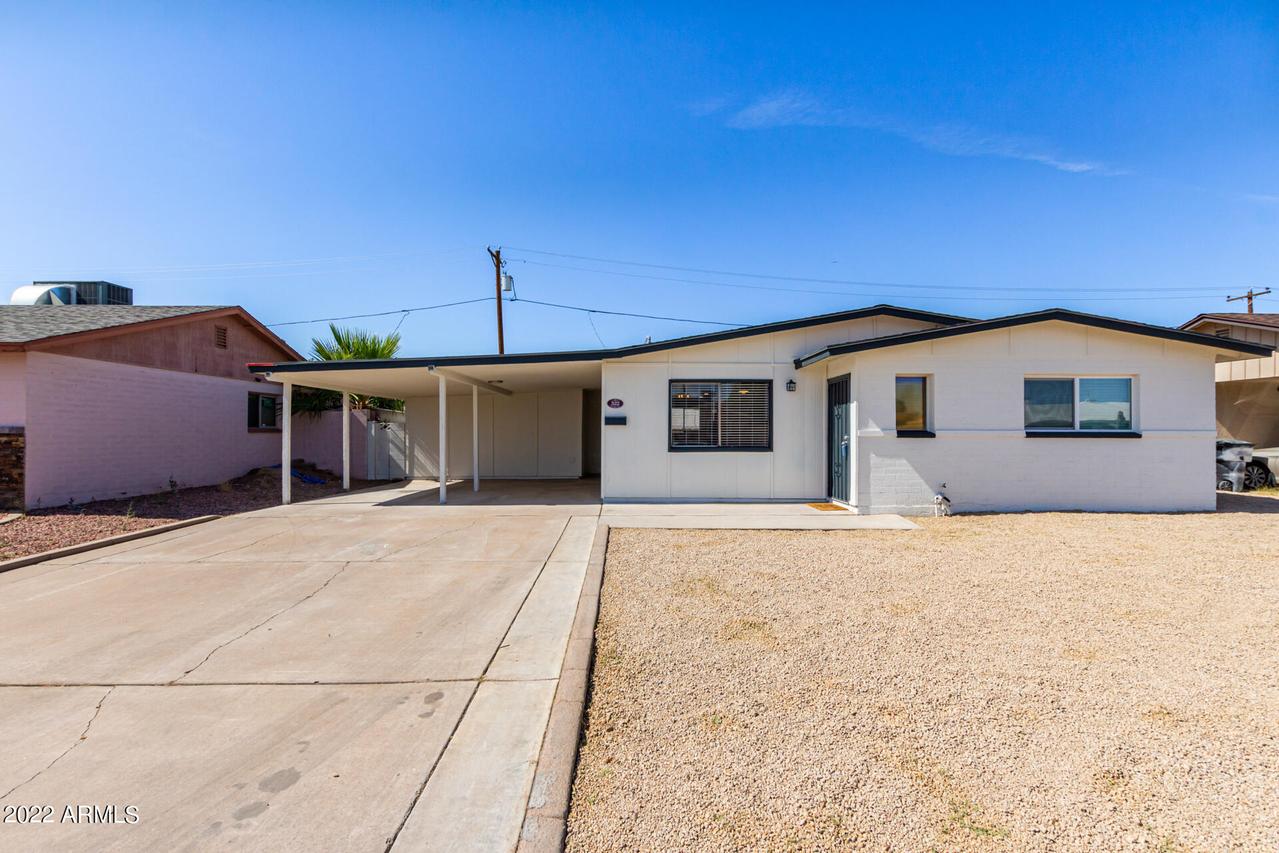 322 E Garnet Ave., Mesa, AZ 85210