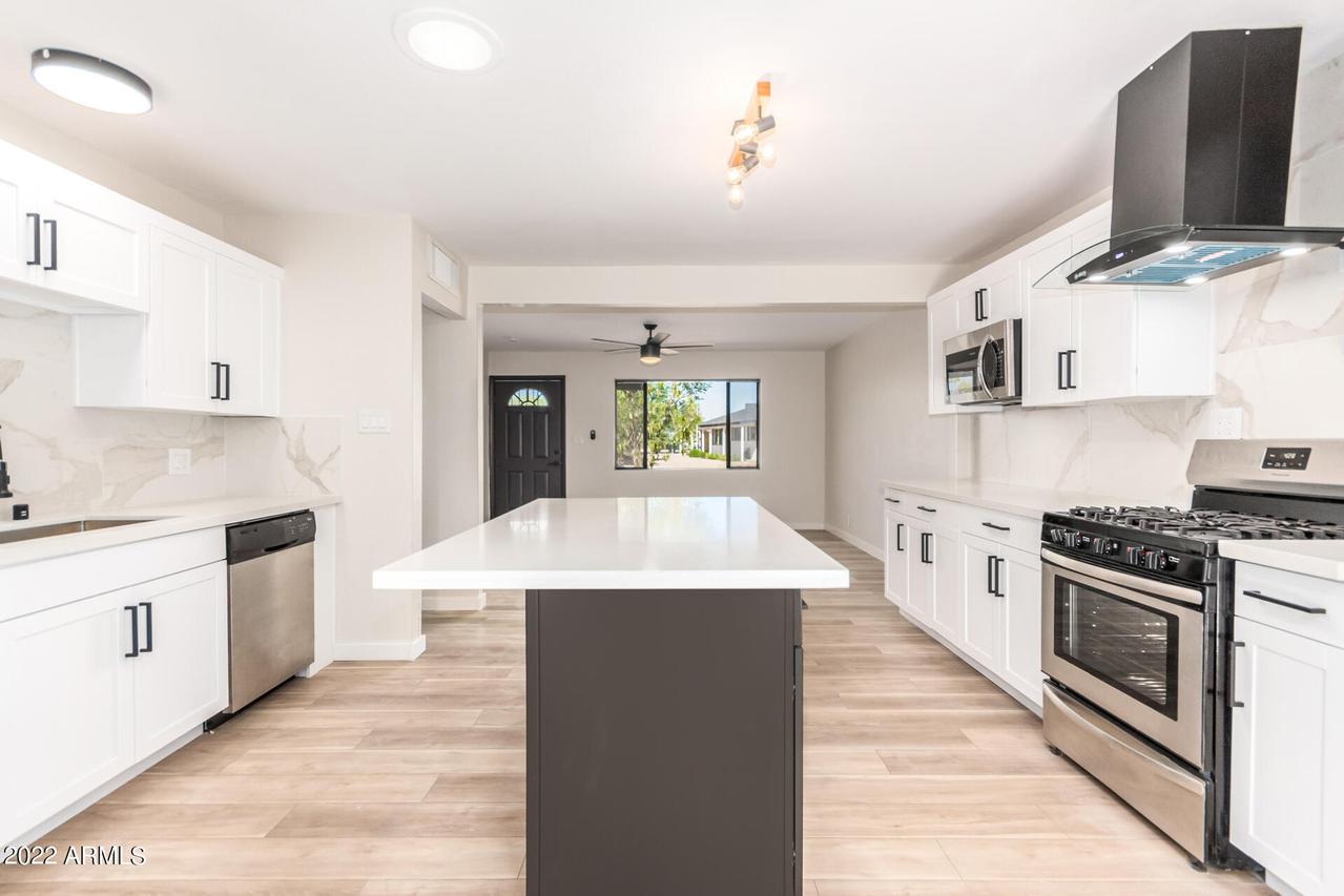 1242 N 78th St., Scottsdale, AZ 85257