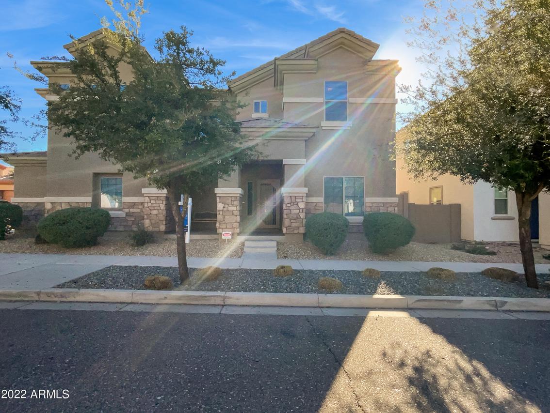 3843 E Sophie Ln., Phoenix, AZ 85042