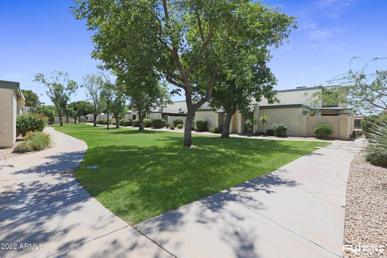 9054 N 51st Ln., Glendale, AZ 85302