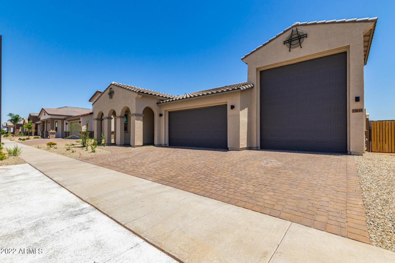 25645 N 140th Ln., Surprise, AZ 85387