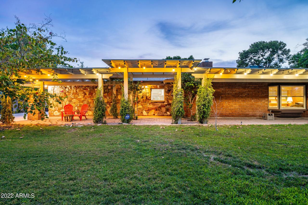 560 N Macdonald, Mesa, AZ 85201