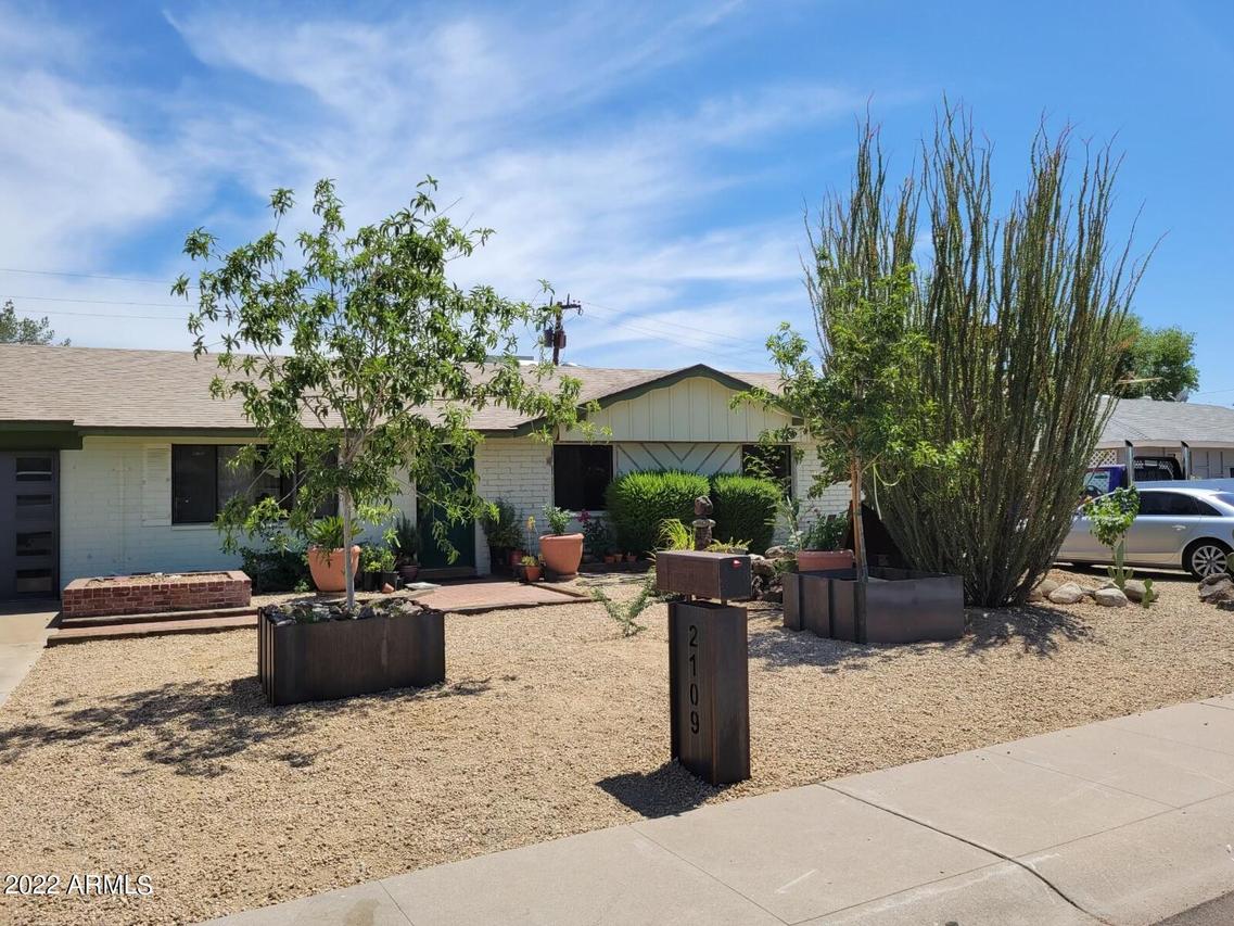 2109 W Greenbriar Dr., Phoenix, AZ 85023