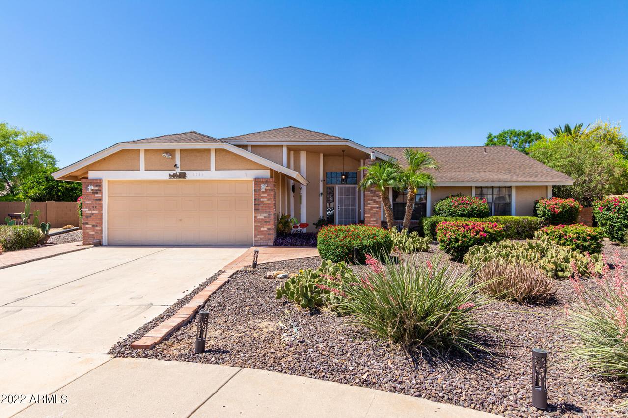 1240 E Brentrup Dr., Tempe, AZ 85283