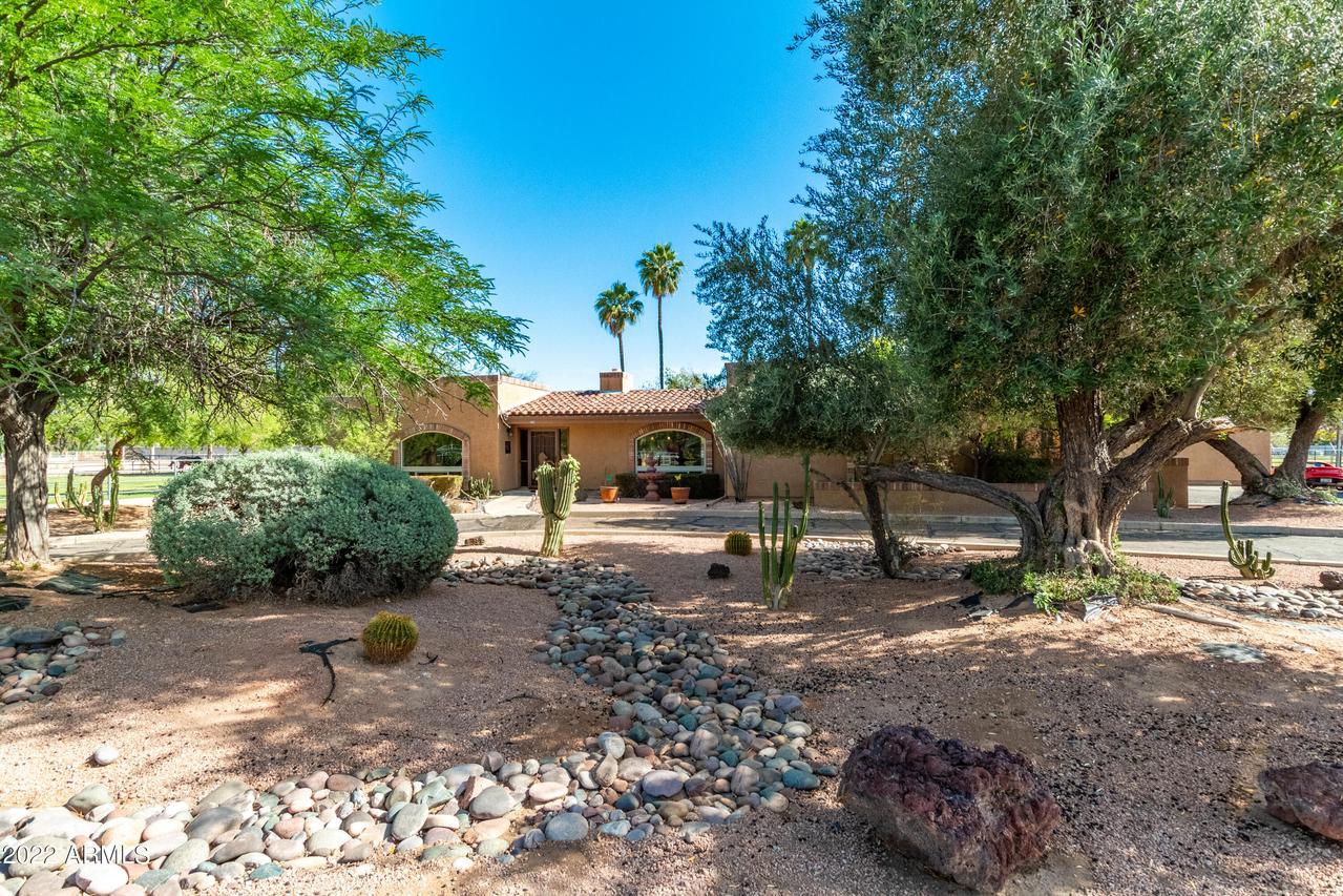 1621 E Calle De Caballos, Tempe, AZ 85284