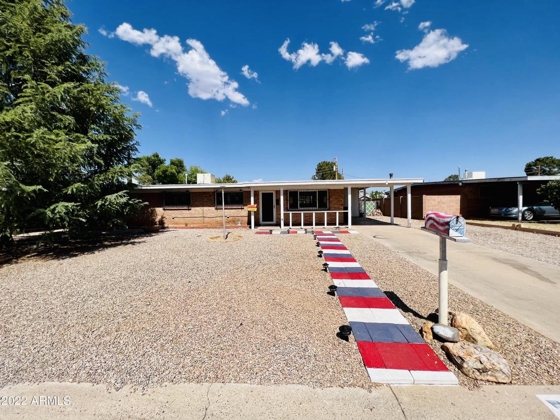 233 Coronado Ln., Sierra Vista, AZ 85635