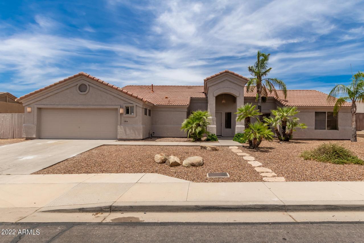 1304 N Dillon St., Mesa, AZ 85207