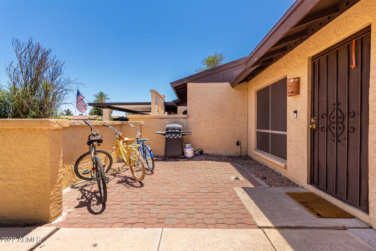 9440 N 52nd Ln., Glendale, AZ 85302