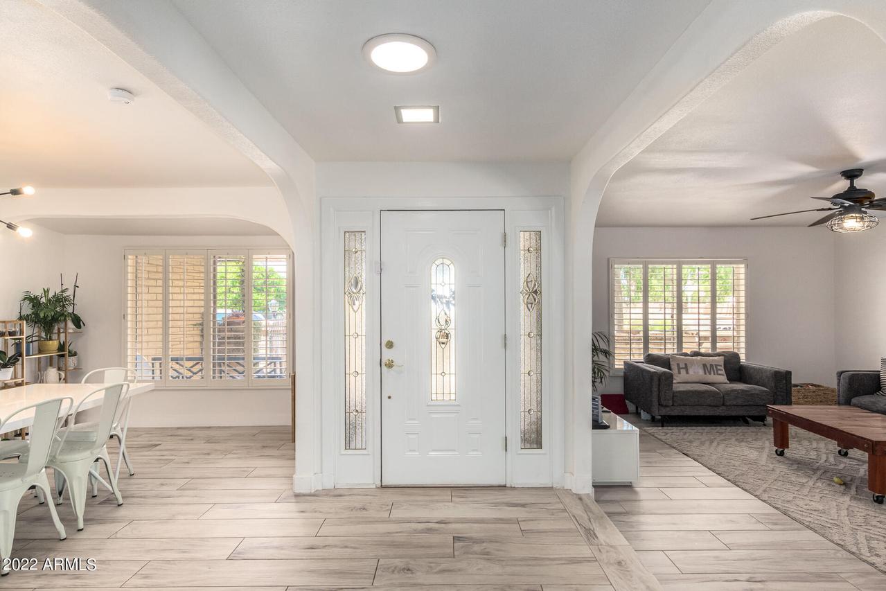 4701 W Cochise Dr., Glendale, AZ 85302