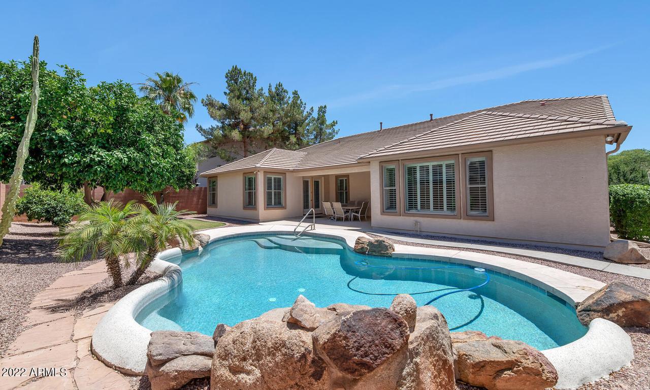 5714 W Park View Ln., Glendale, AZ 85310