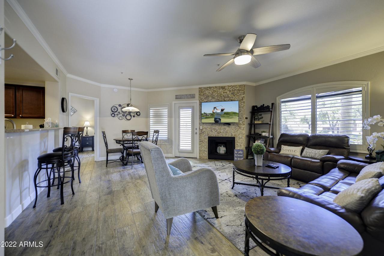 15095 N Thompson Peak Pkwy. #1045, Scottsdale, AZ 85260
