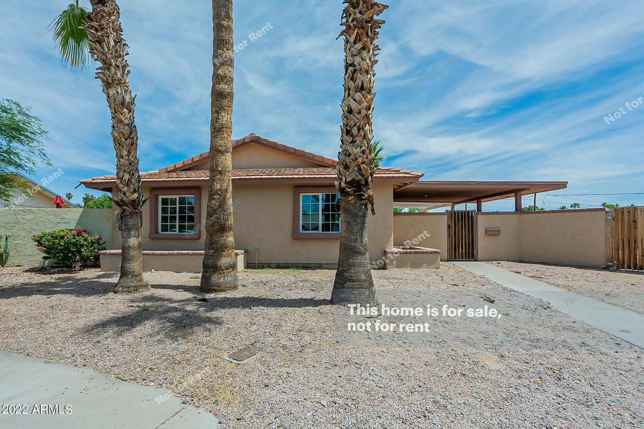 3238 W Mauna Loa Ln., Phoenix, AZ 85053