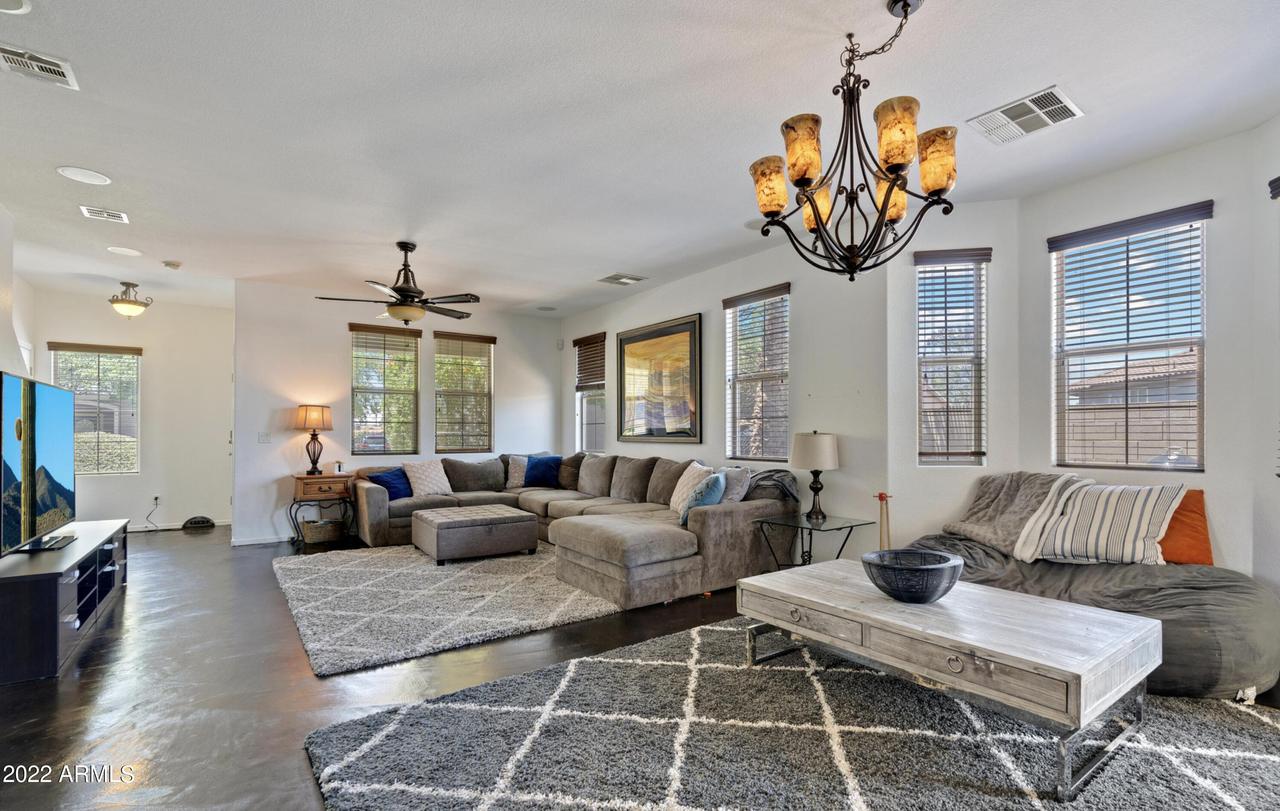 3706 E Kristal Way, Phoenix, AZ 85050