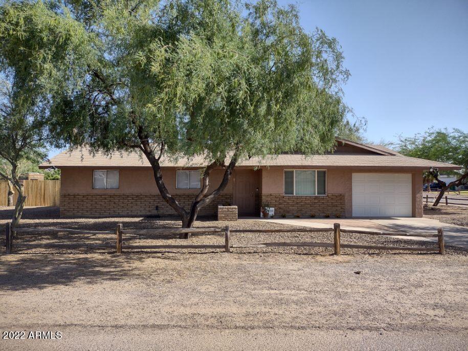 817 W Robert E Lee Ln Ln., Gila Bend, AZ 85337
