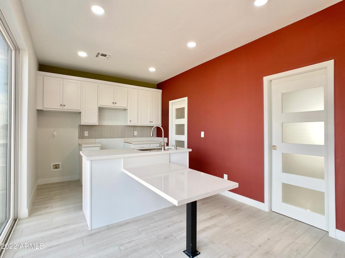 1113 S 4th Ave., Phoenix, AZ 85003