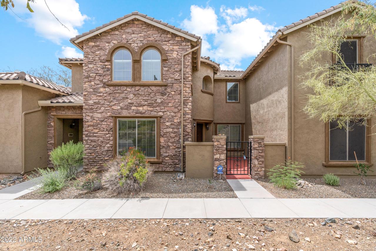 2041 W Madre Del Oro Dr., Phoenix, AZ 85085