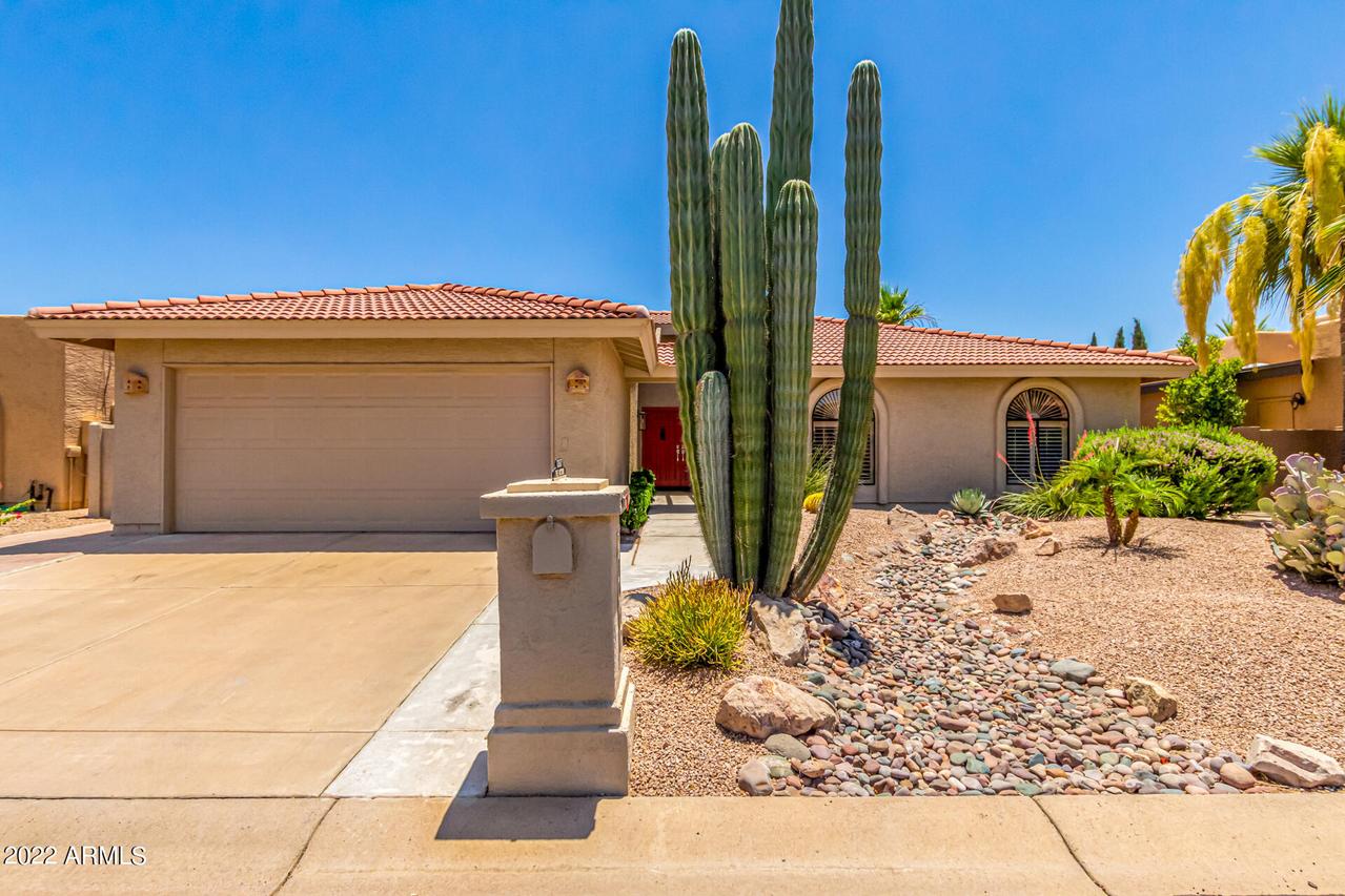 10907 E Chestnut Dr., Sun Lakes, AZ 85248