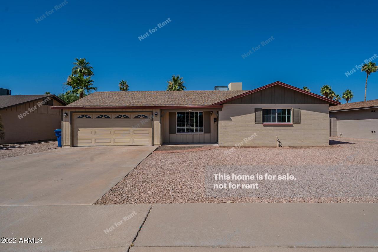 1926 E Watson Dr., Tempe, AZ 85283