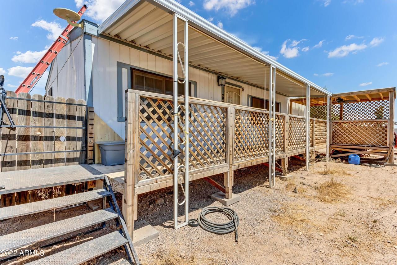 4153 N Main Dr., Apache Junction, AZ 85120