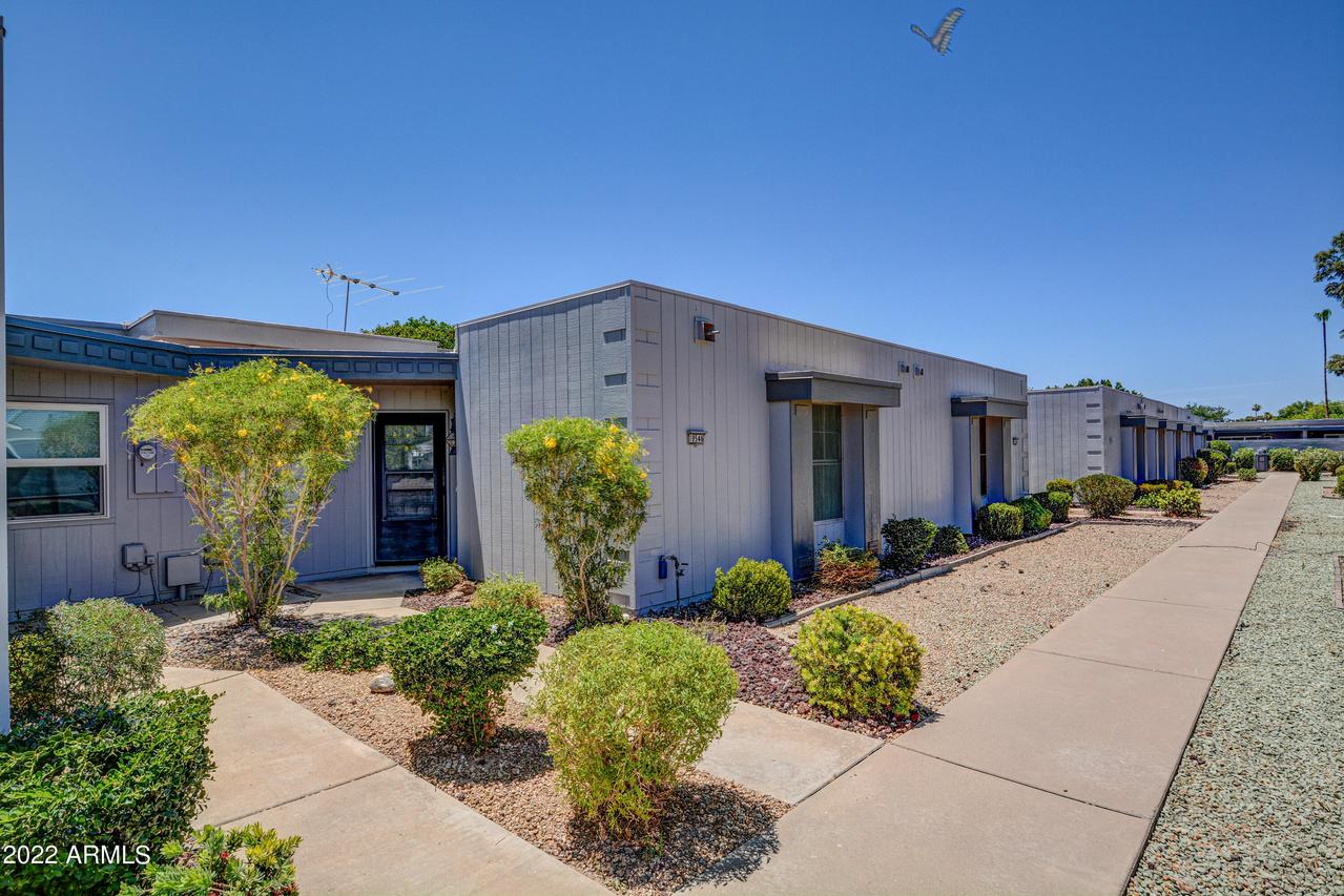 10546 W Palmeras Dr., Sun City, AZ 85373