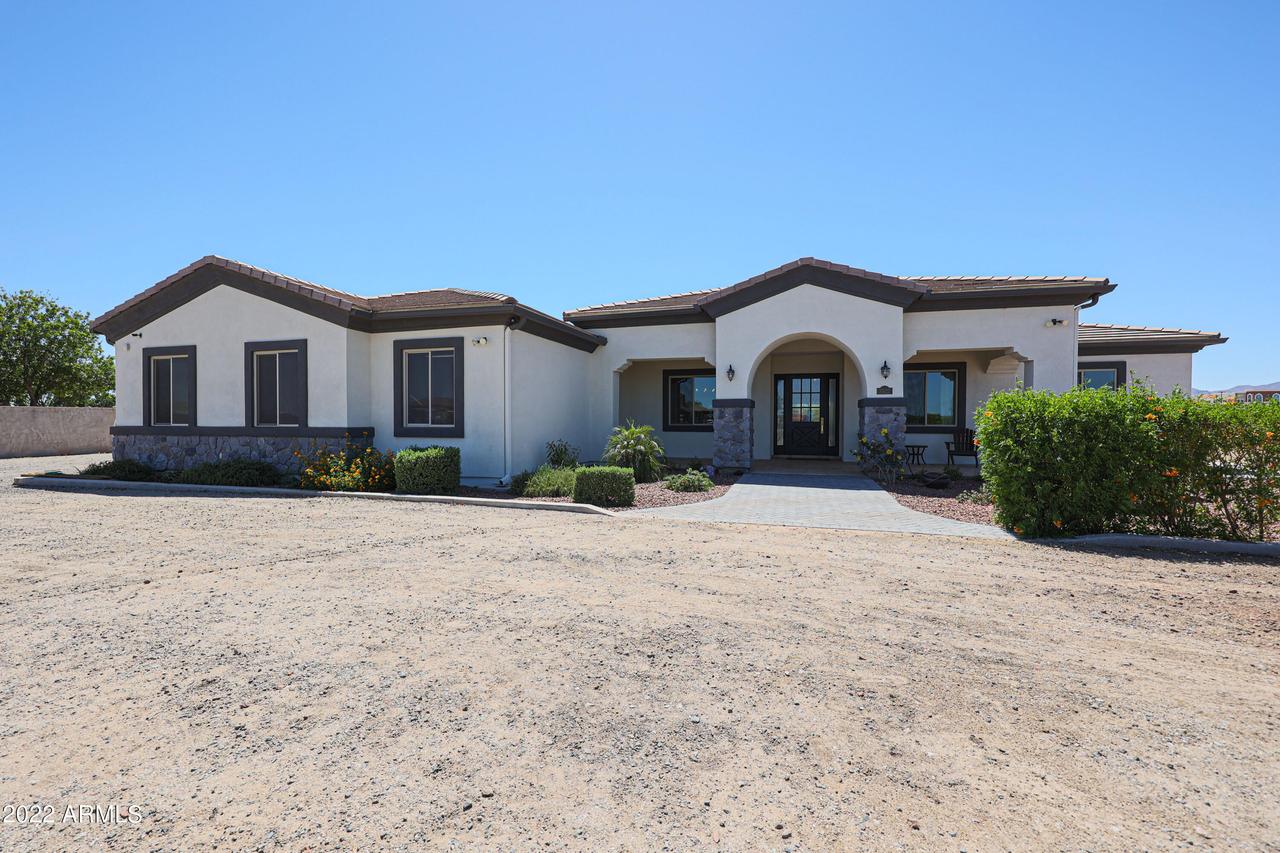 8932 N 175th Ave., Waddell, AZ 85355