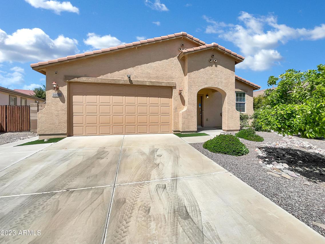 28570 N Horizon Way, San Tan Valley, AZ 85143