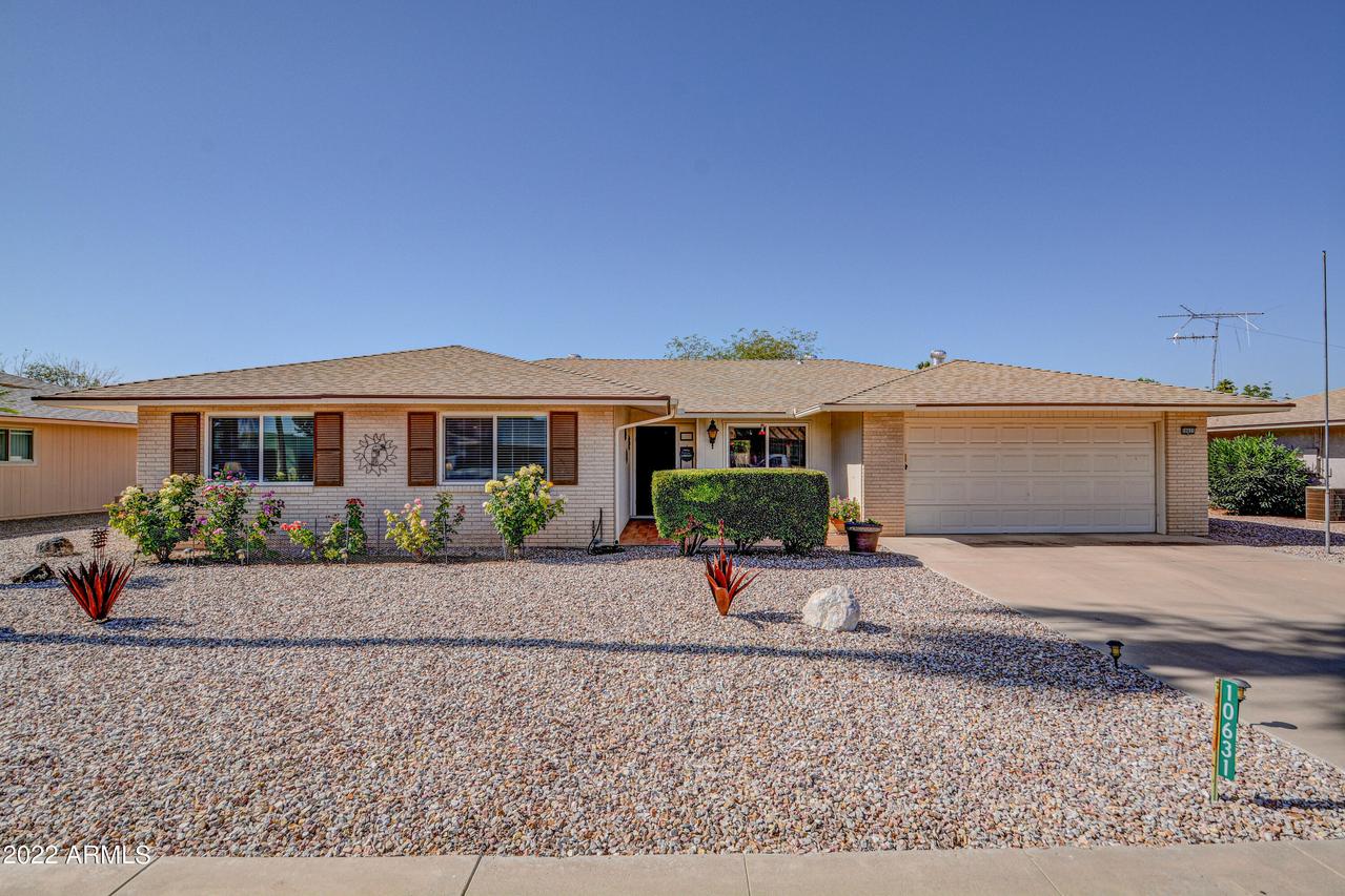 10631 W Brookside Dr., Sun City, AZ 85351