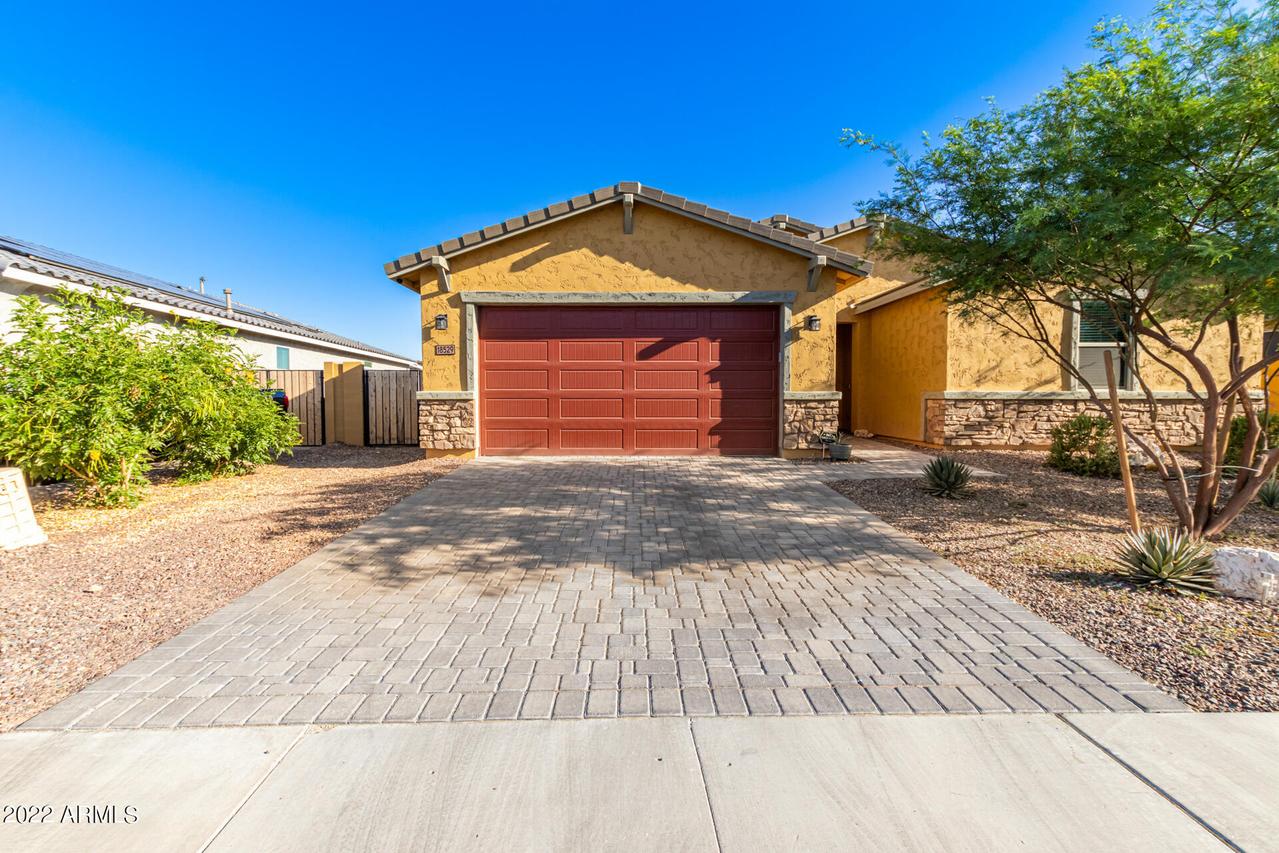 18529 W Lawrence Ln., Waddell, AZ 85355